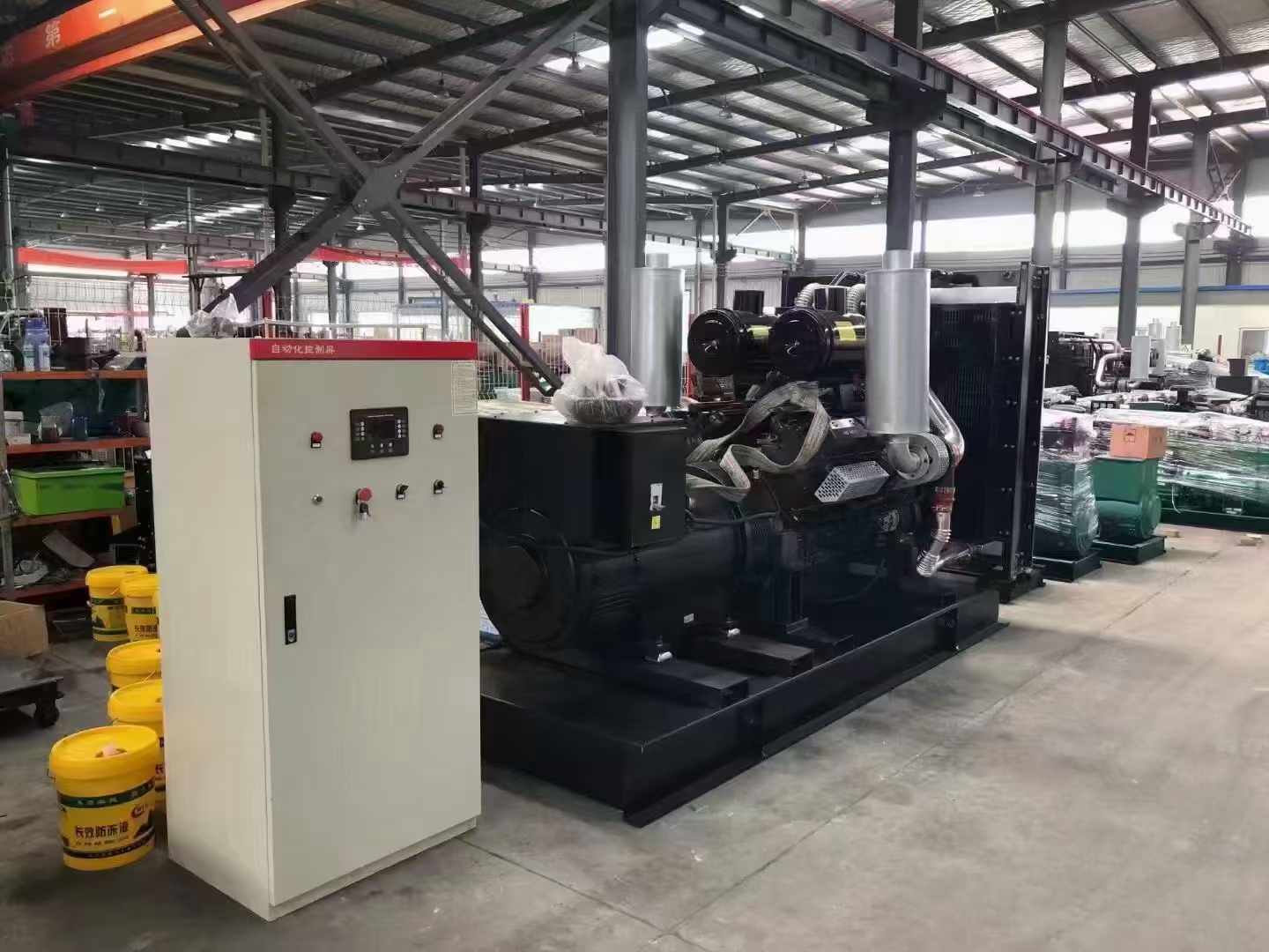 甘南柴油发电机运行时的噪音和振动水平如何？