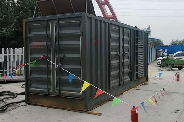 甘南发电机租赁空气滤清器多久更换一次？