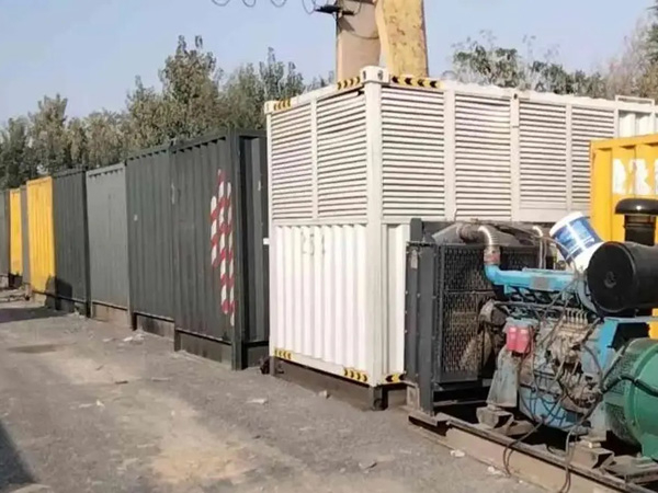 甘南200KW柴油发电机机组每小时油耗是多少？