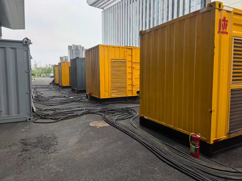 甘南不同季节柴油发电机组保养有哪些注意事项？